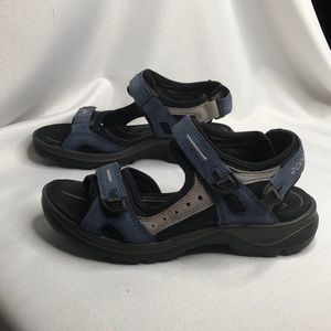 Ecco Yucatán Navy sandal 6.5